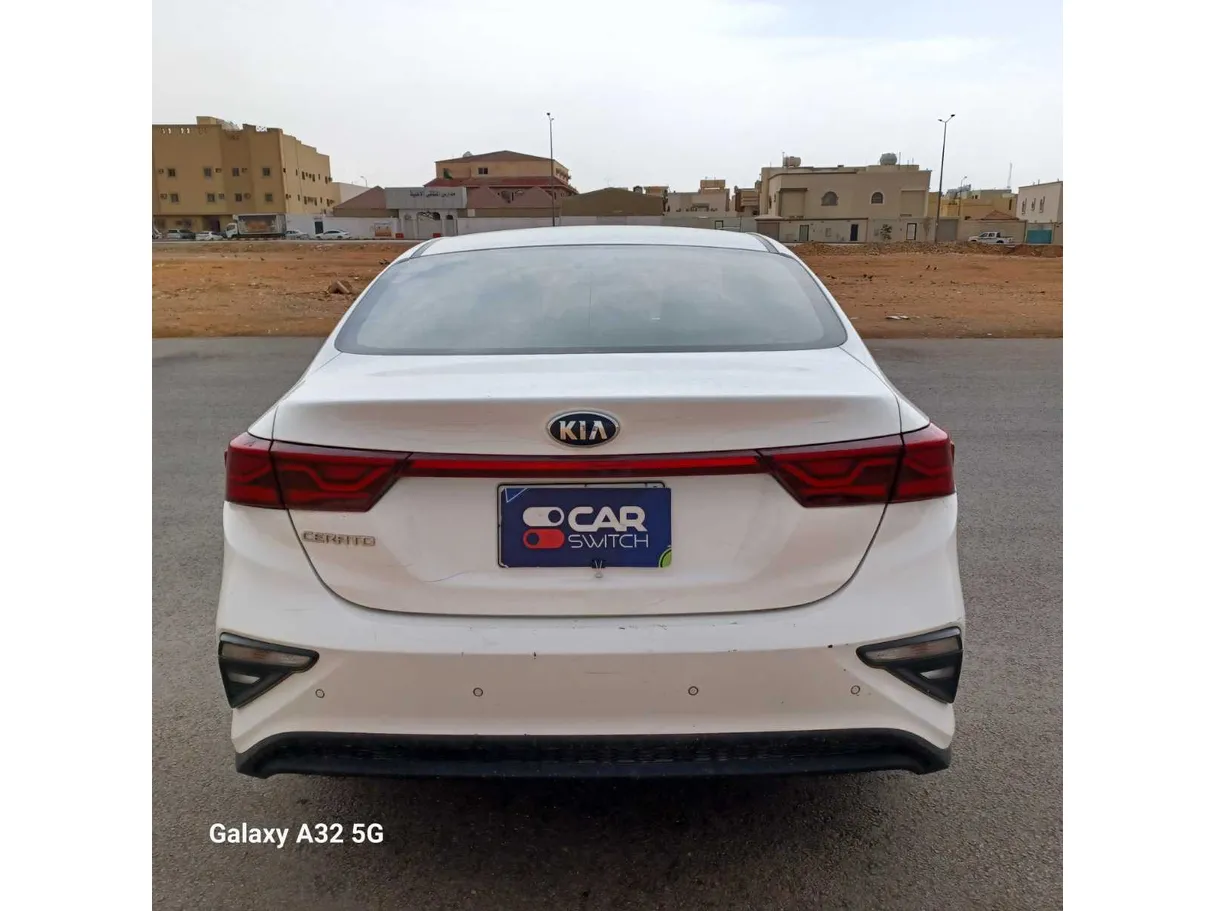 Car image 6