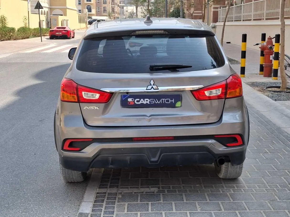 Car image 6