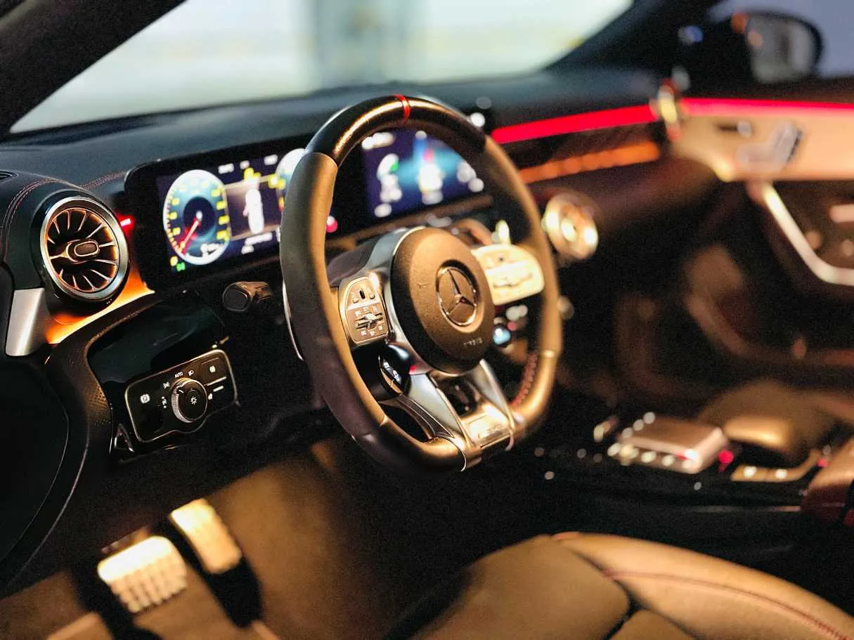 Car image 21