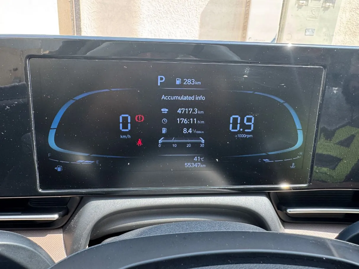 Car image 18