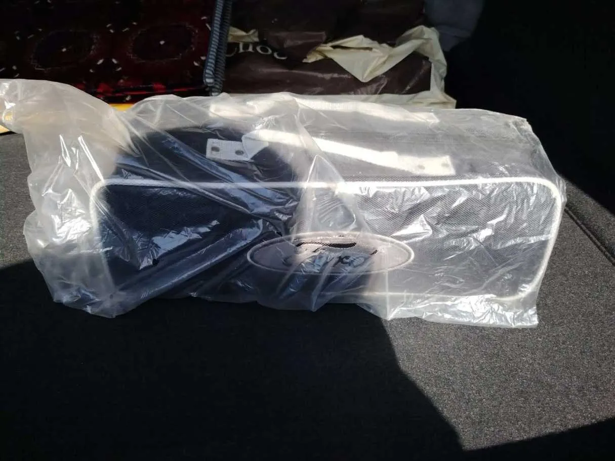 Car image 32