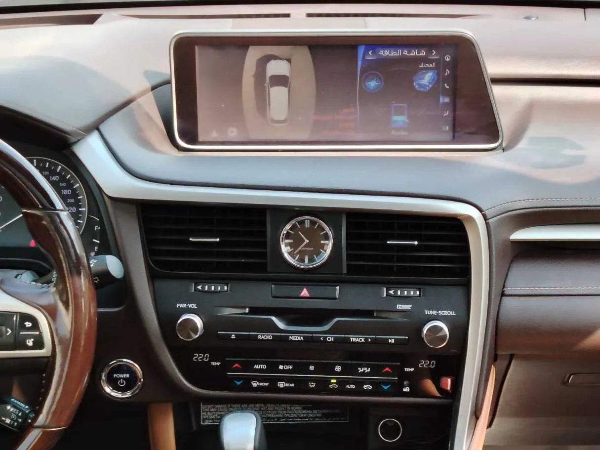 Car image 23
