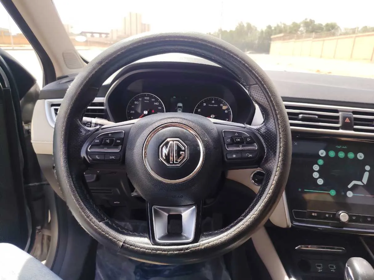 Car image 22