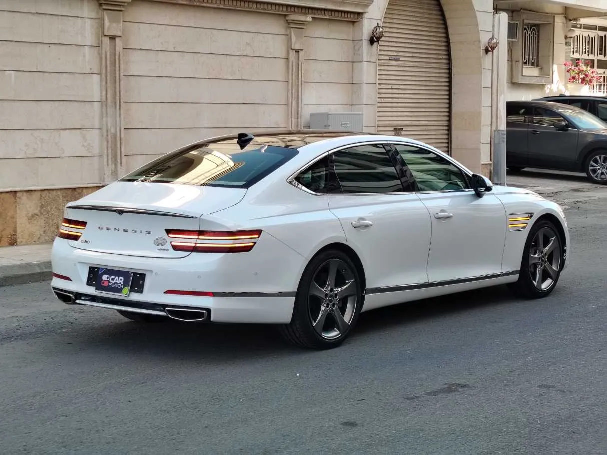 Car image 6