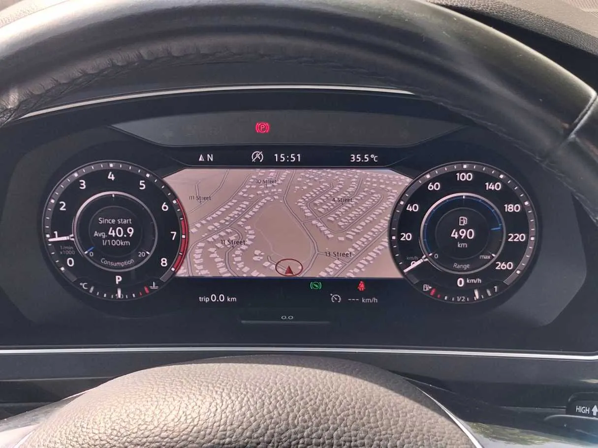 Car image 21