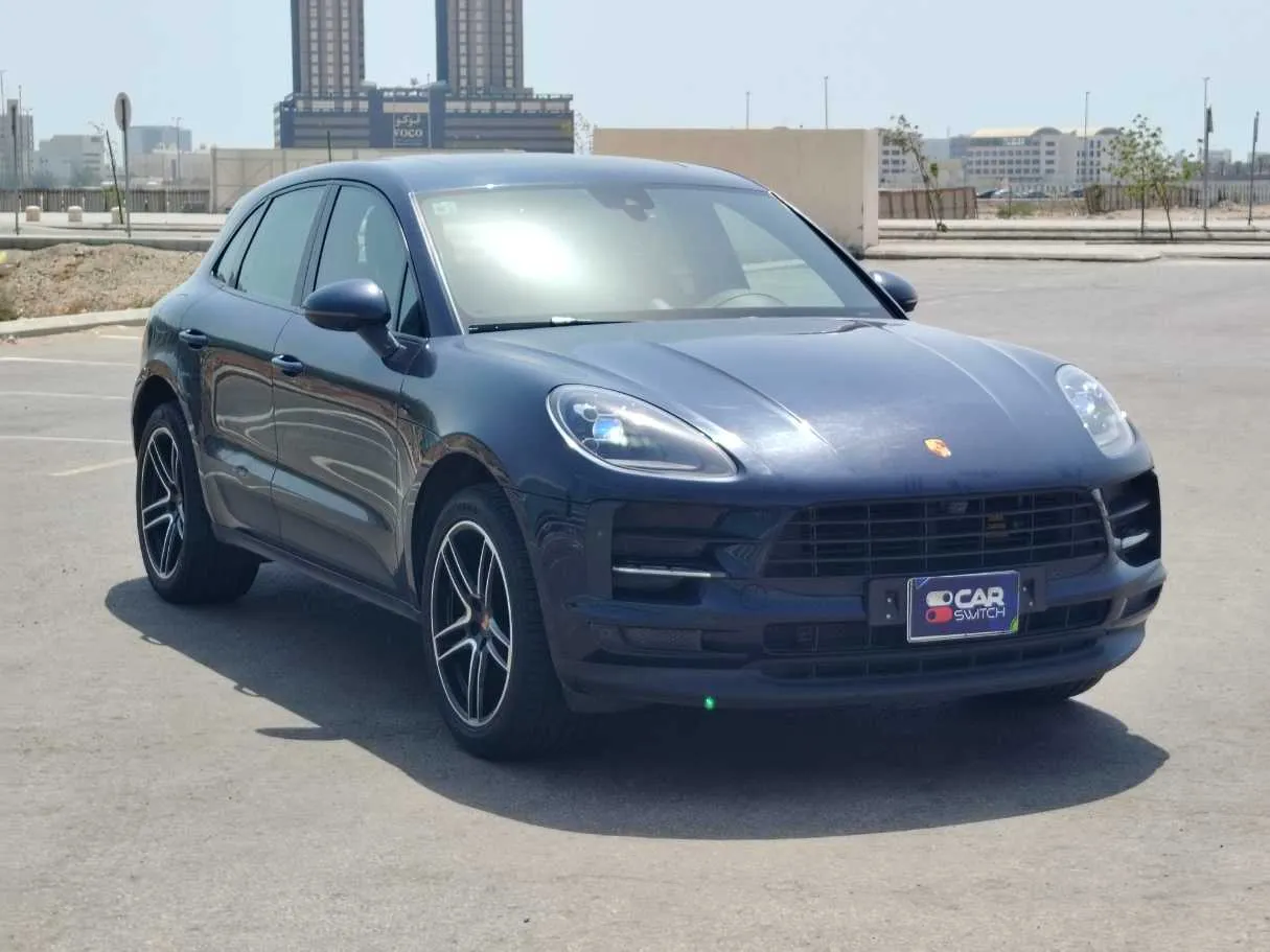 Car image 3