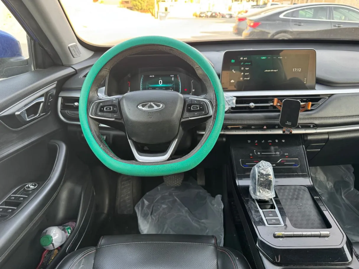 Car image 17