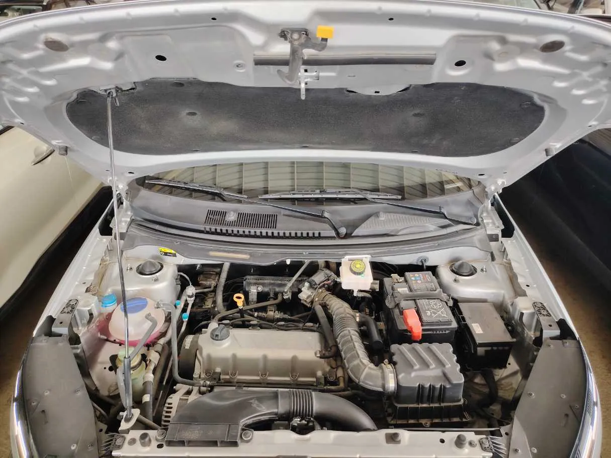 Car image 28