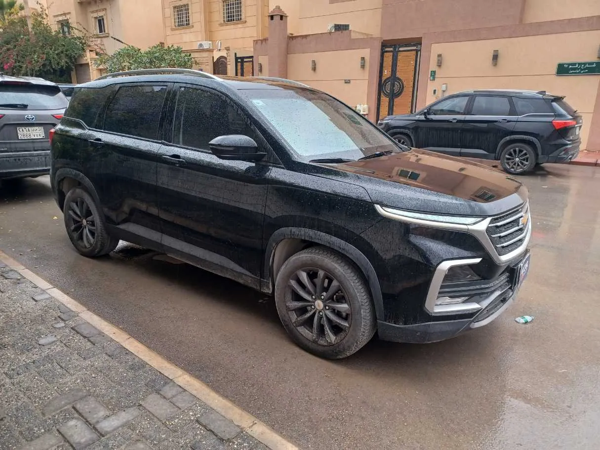 Car image 3