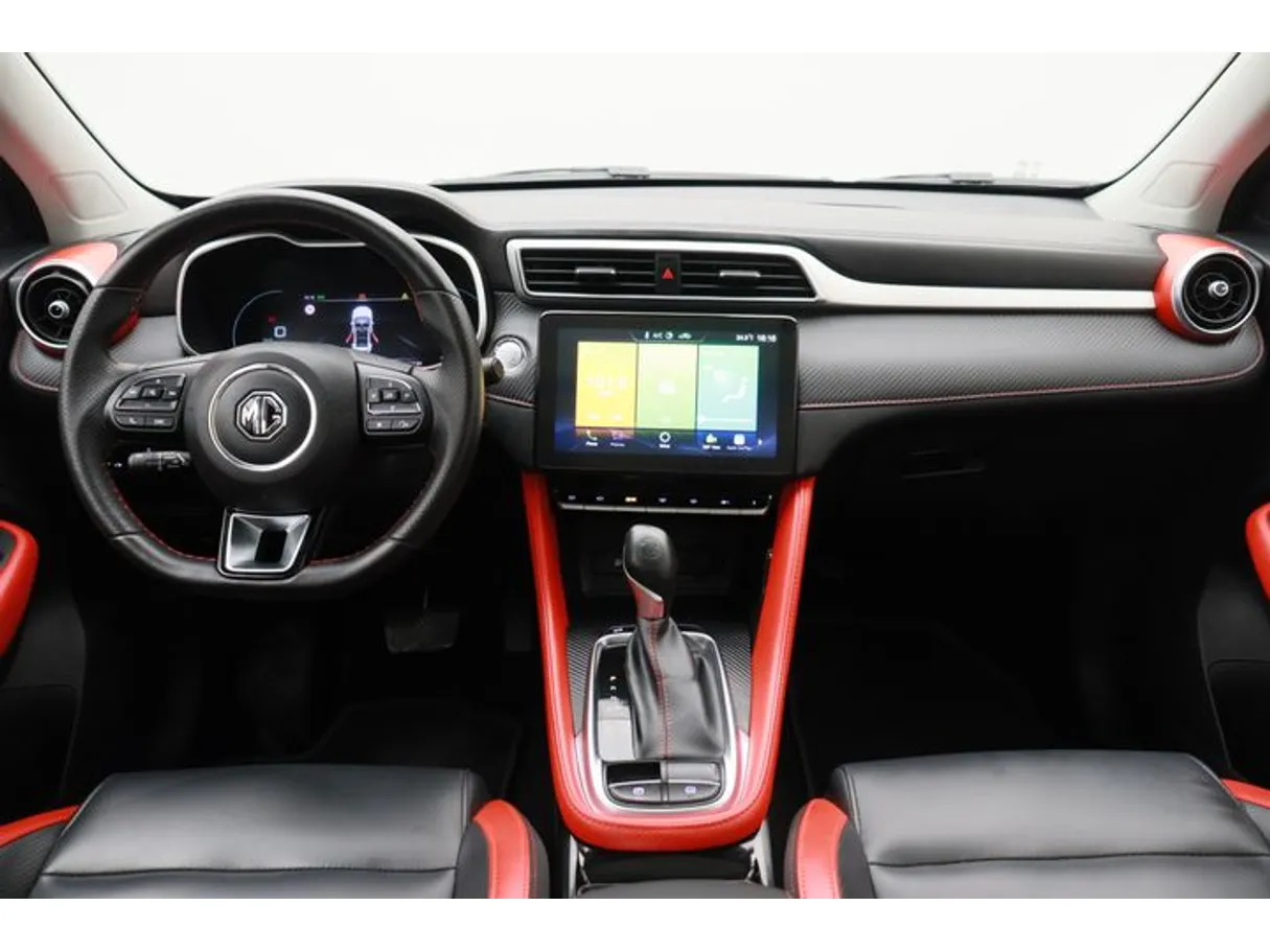 Car image 14