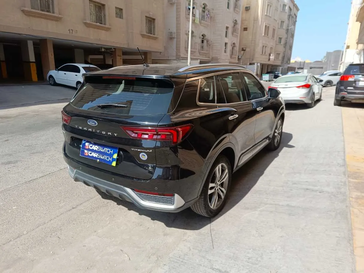 Car image 5