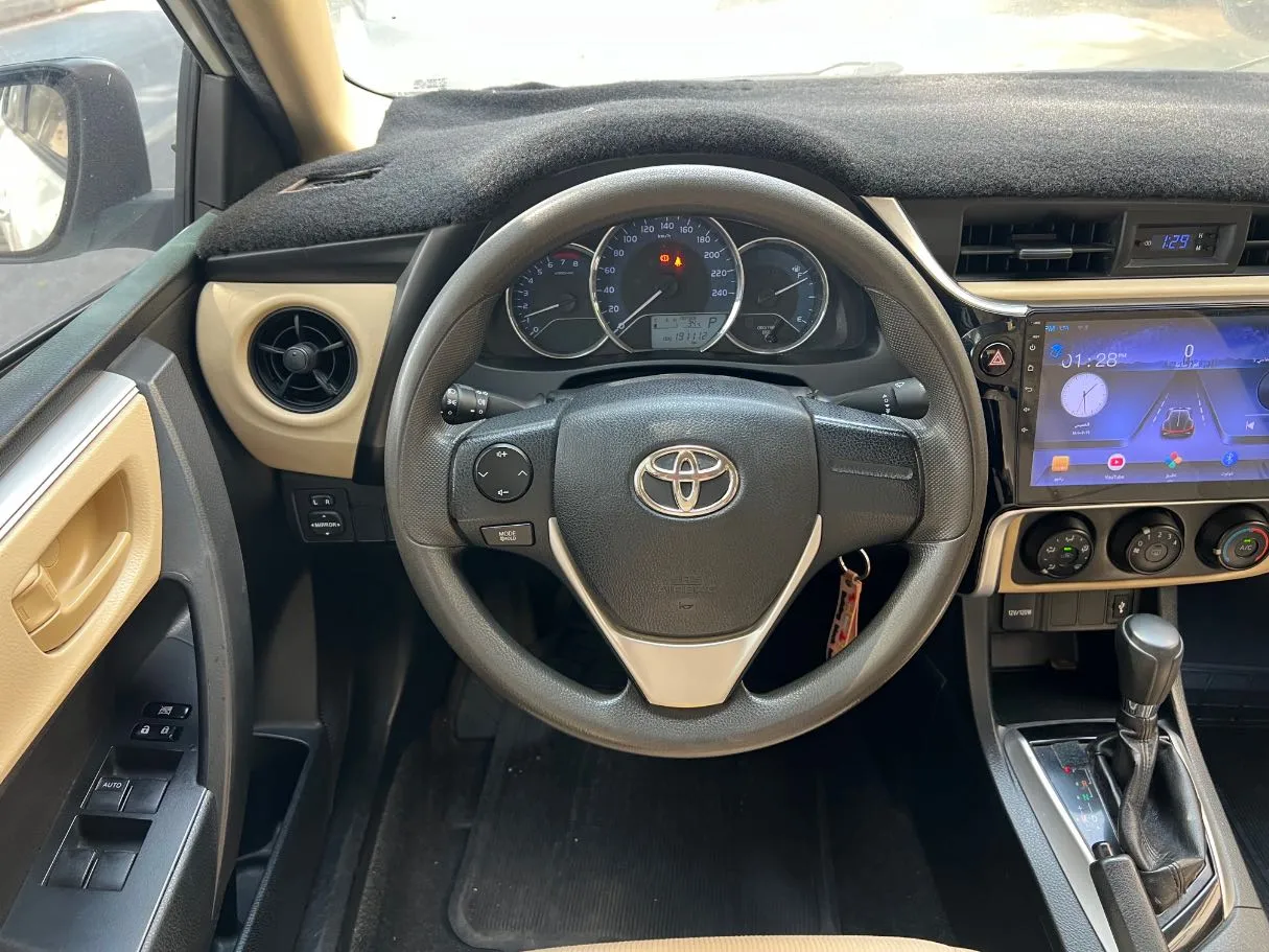 Car image 19