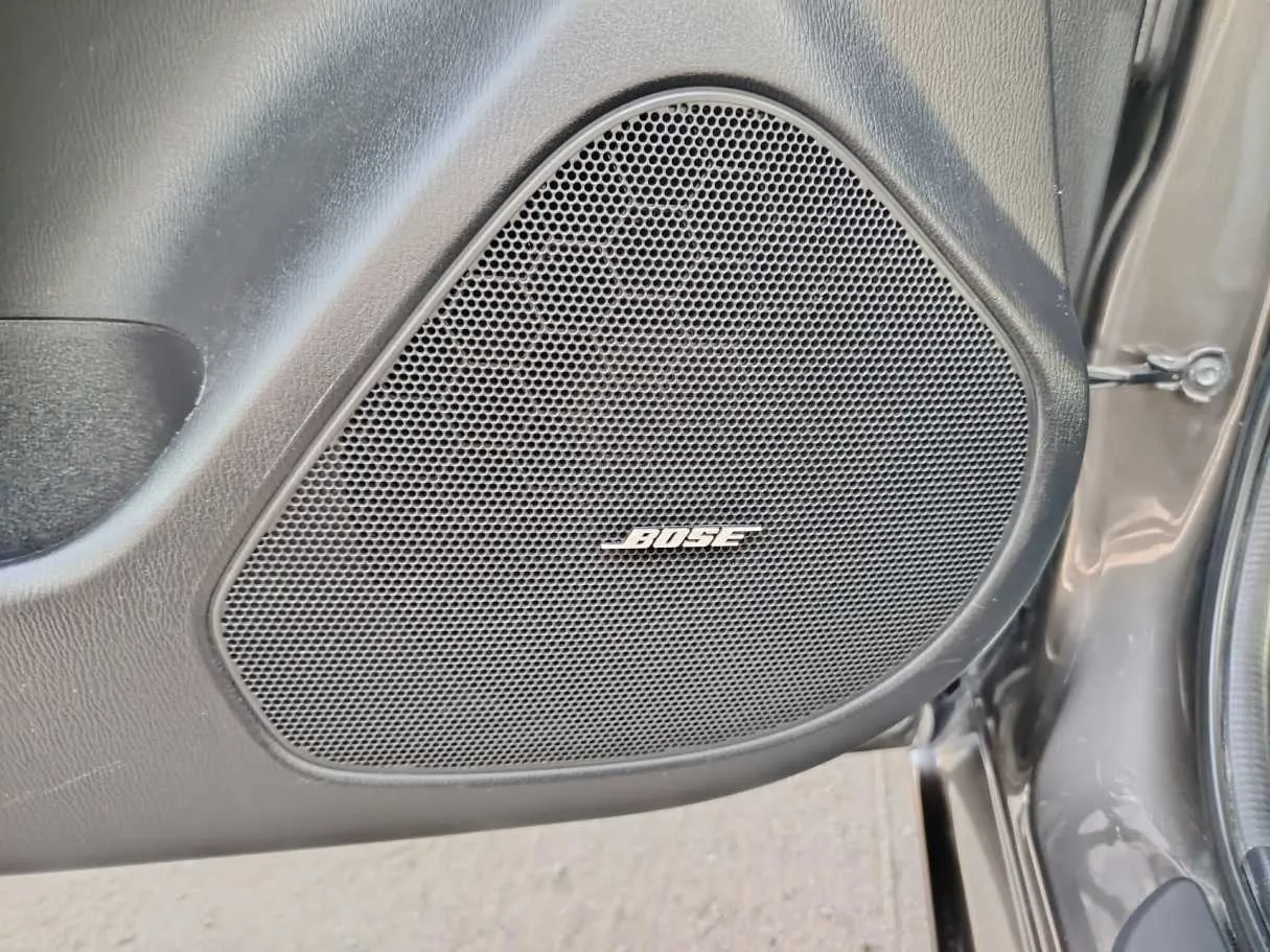 Car image 38