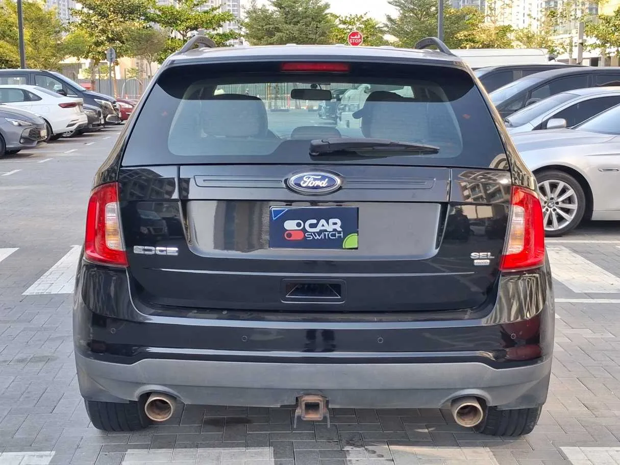 Car image 6