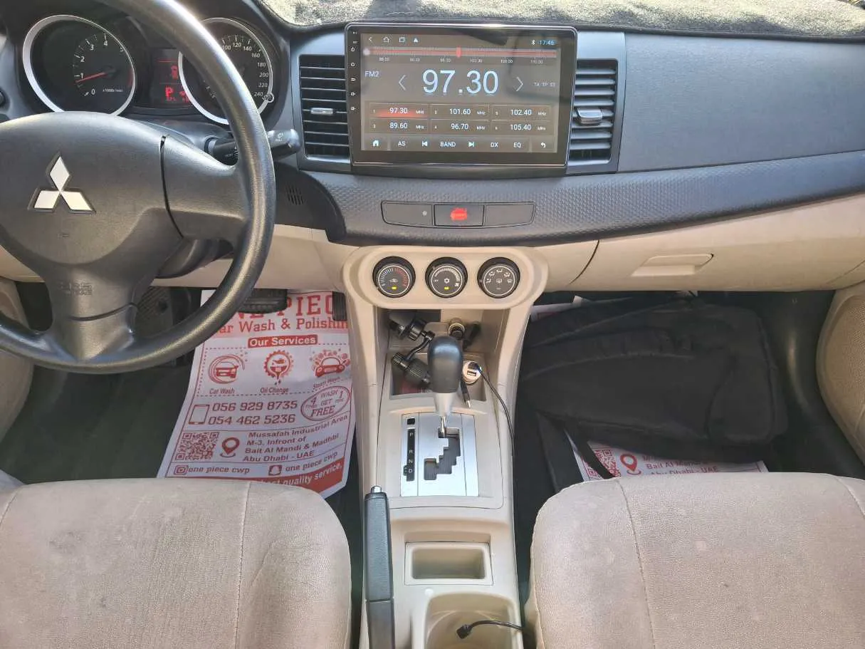 Car image 16