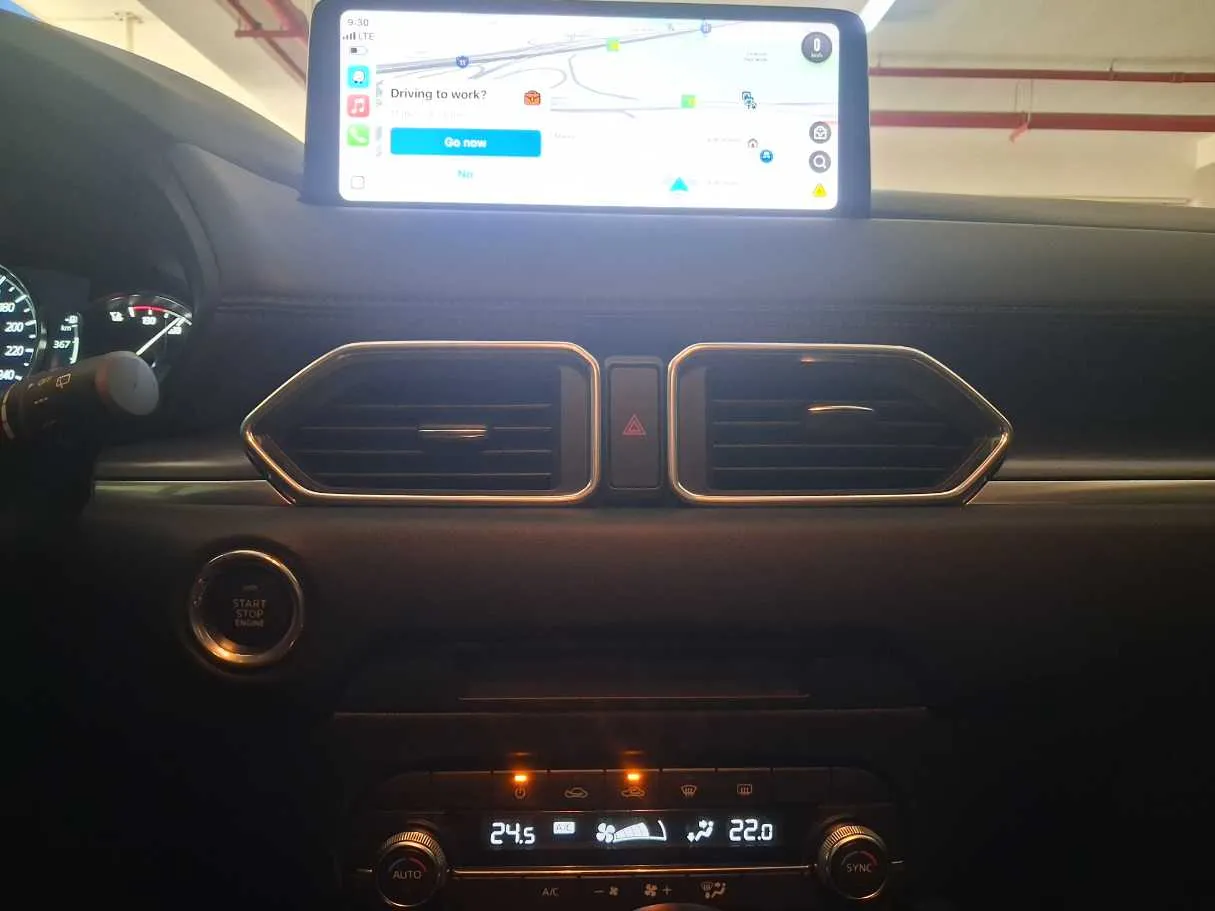 Car image 16