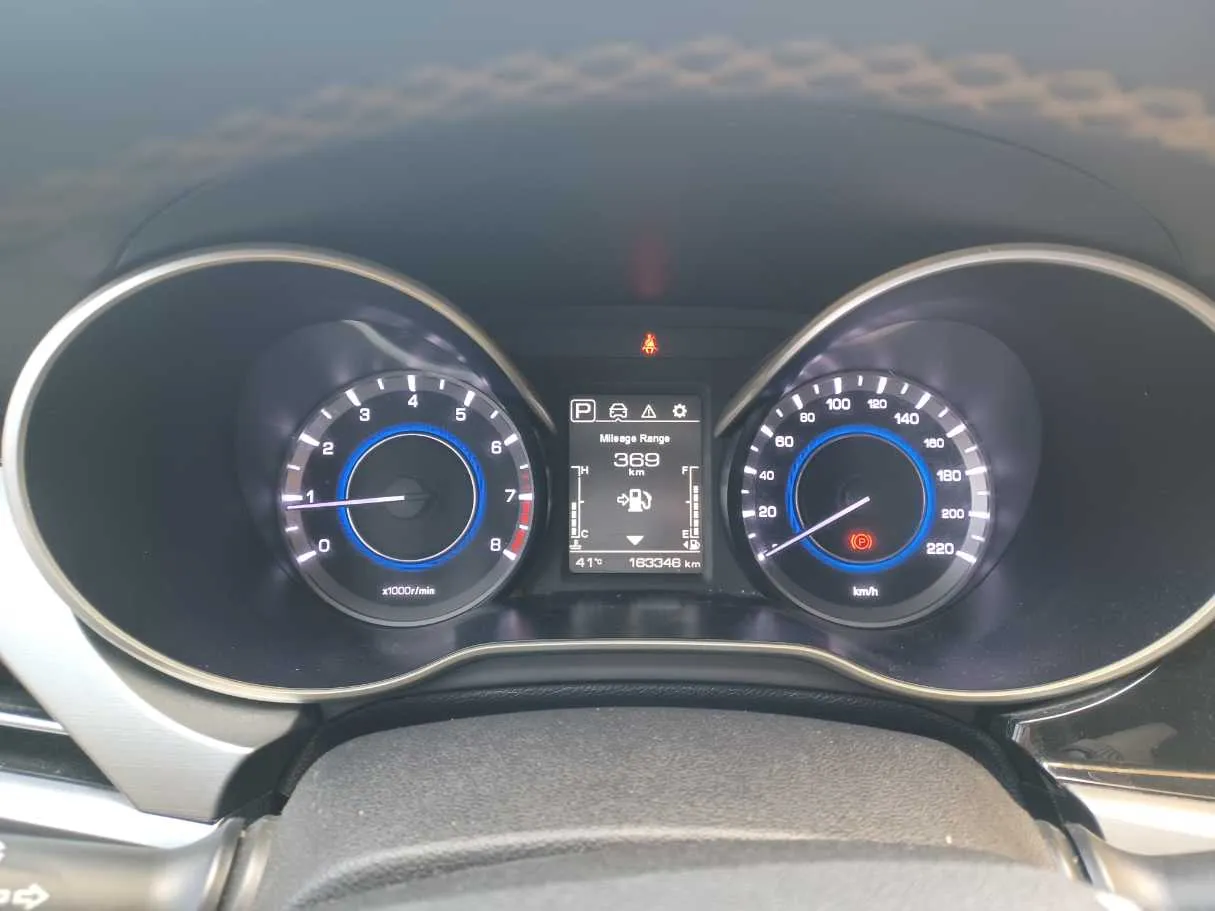 Car image 17