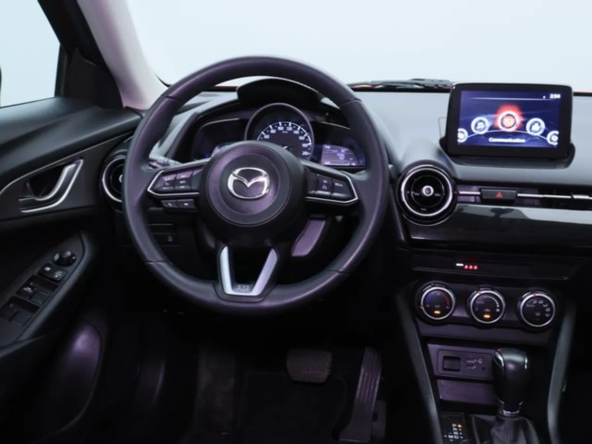 Car image 15