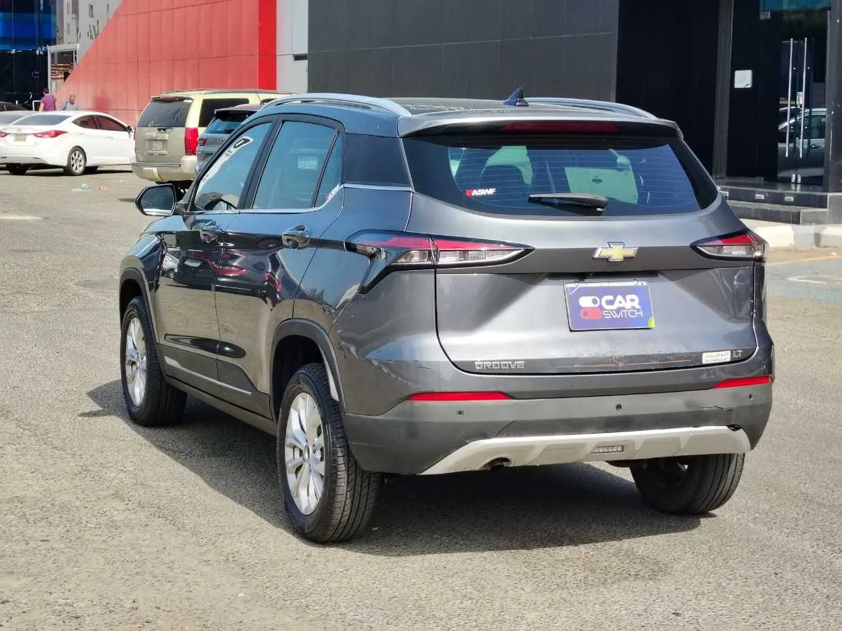 Car image 7