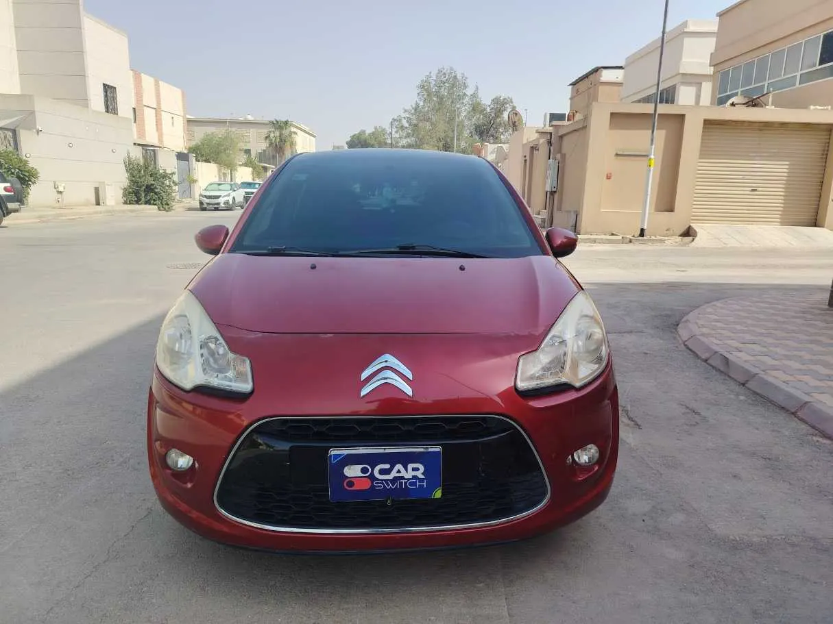 Car image 2