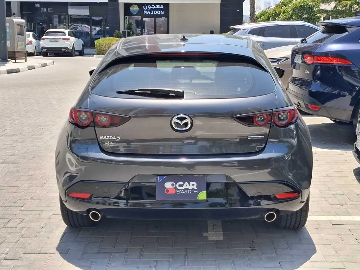 Car image 6