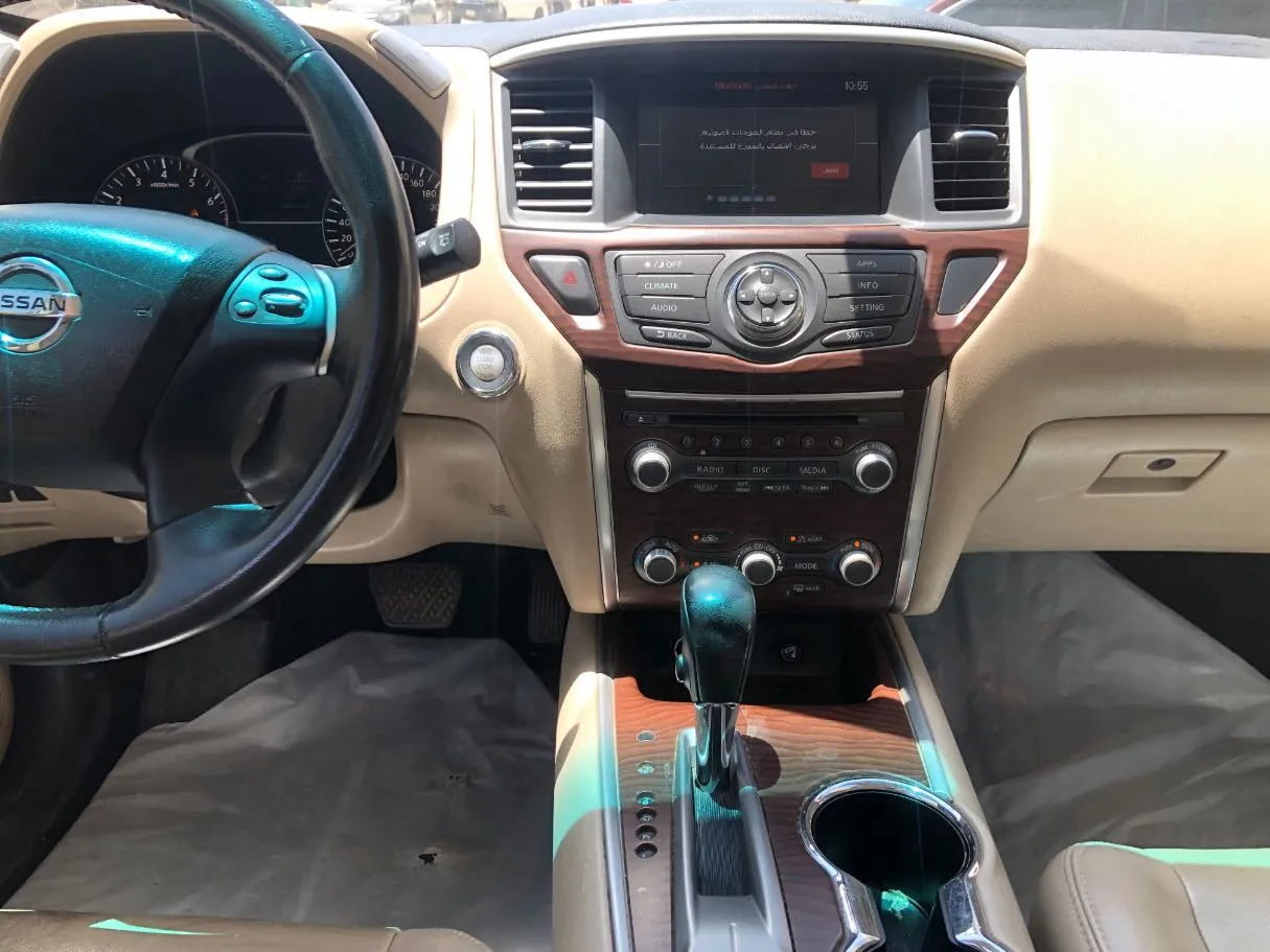 Car image 16