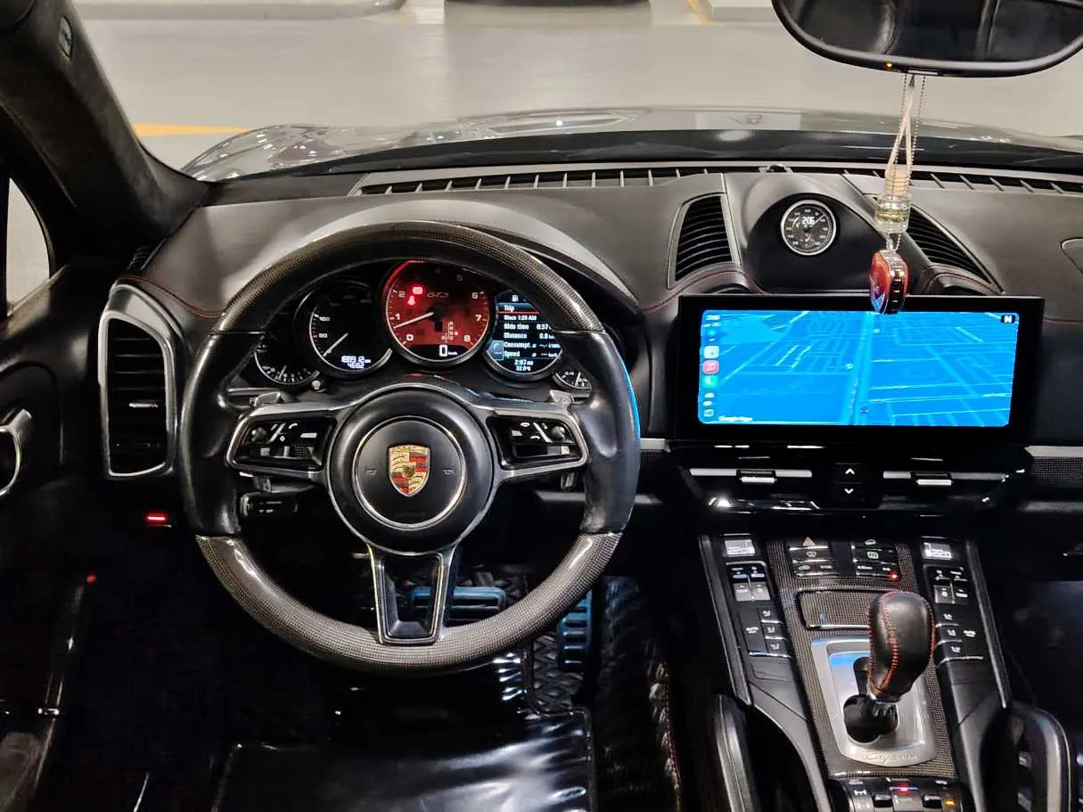Car image 20