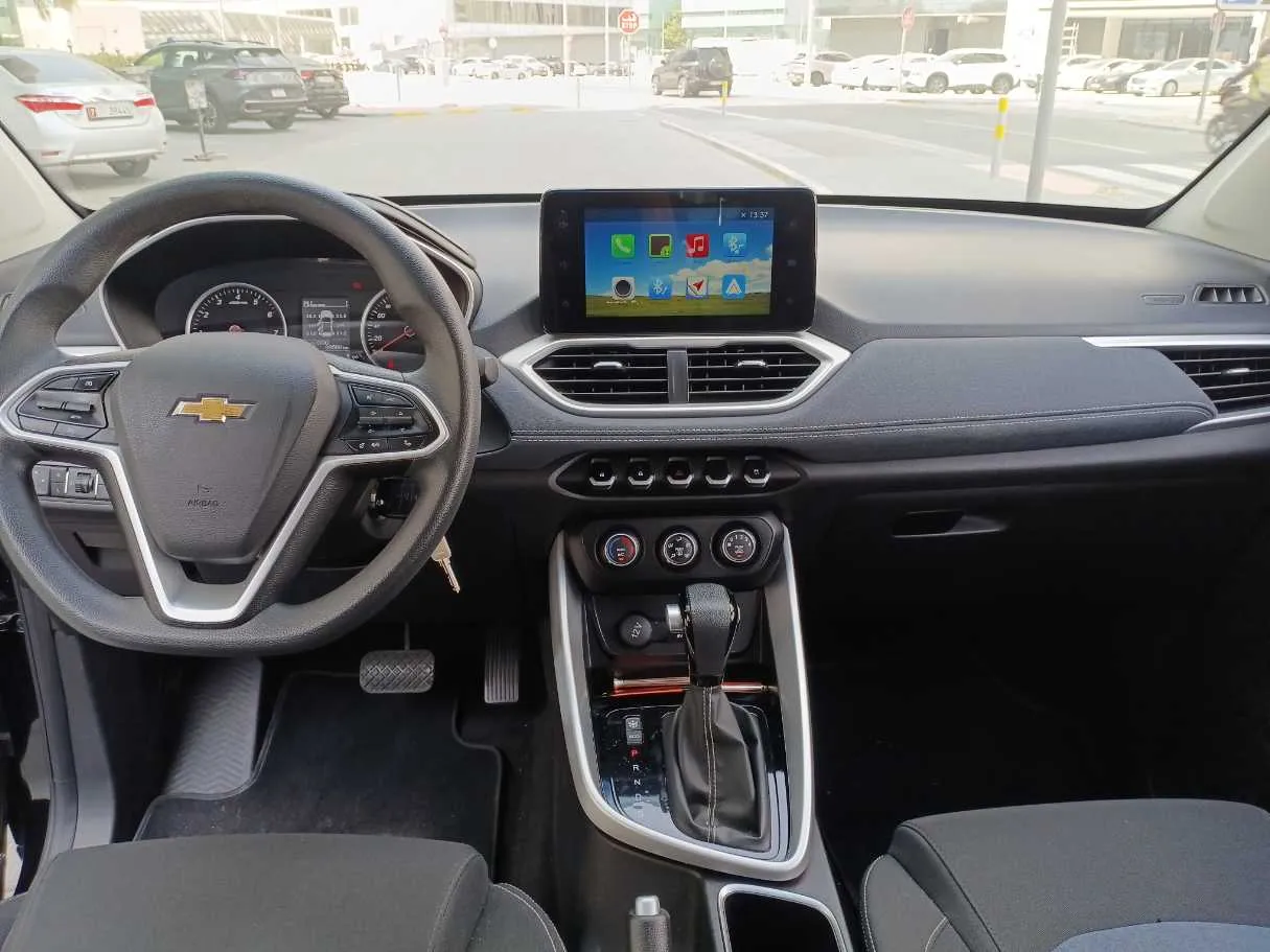 Car image 15
