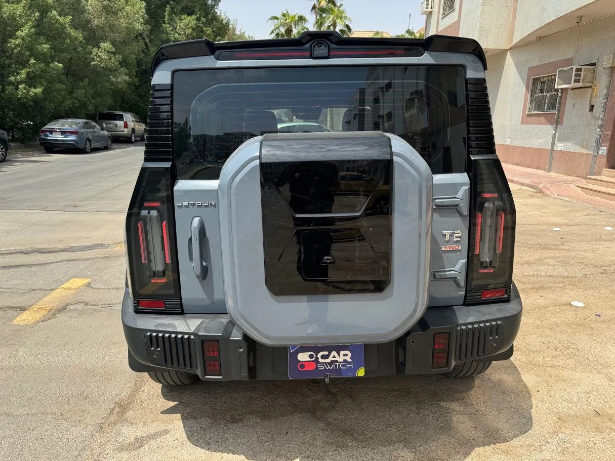 Car image 6