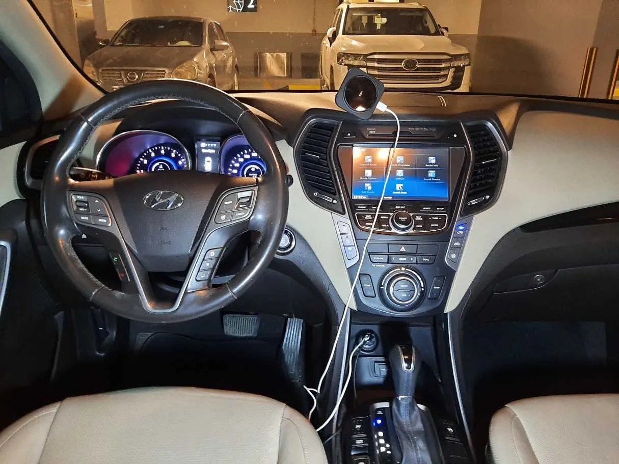 Car image 16
