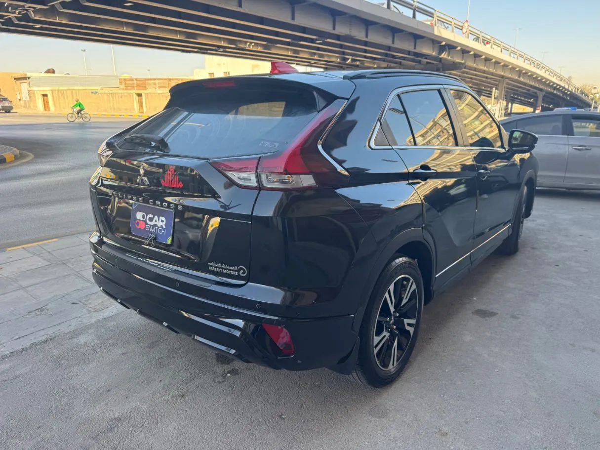 Car image 5