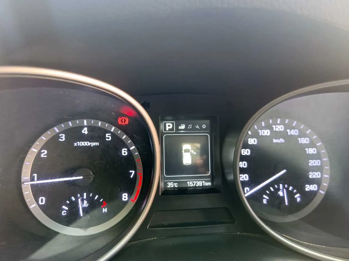 Car image 29