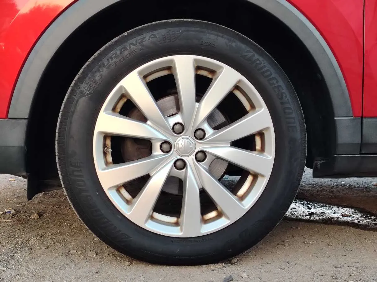 Car image 10