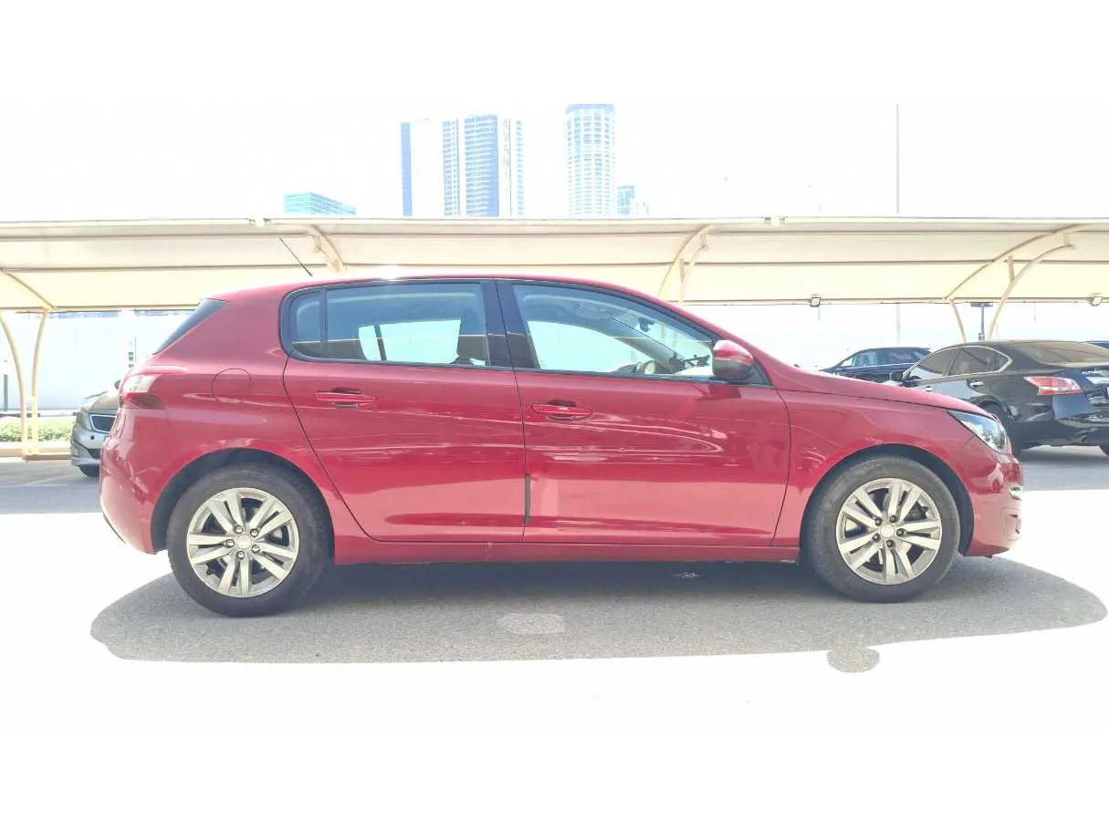 Car image 8