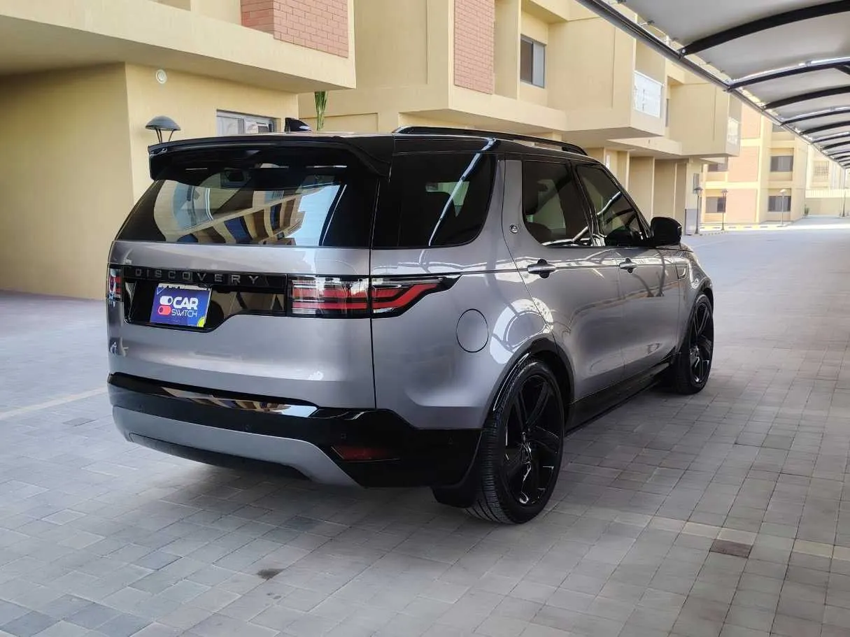 Car image 5
