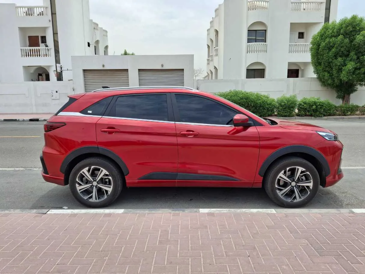 Car image 8