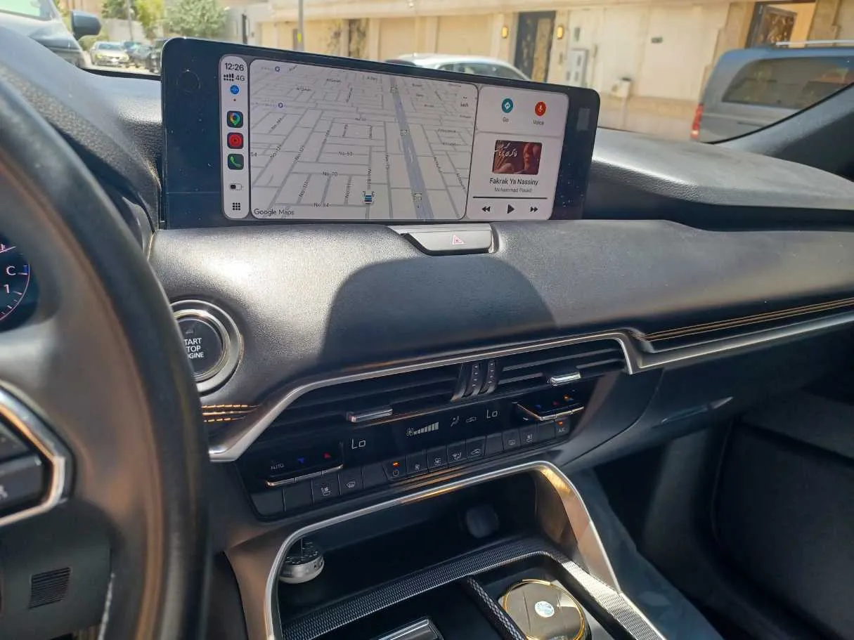 Car image 17