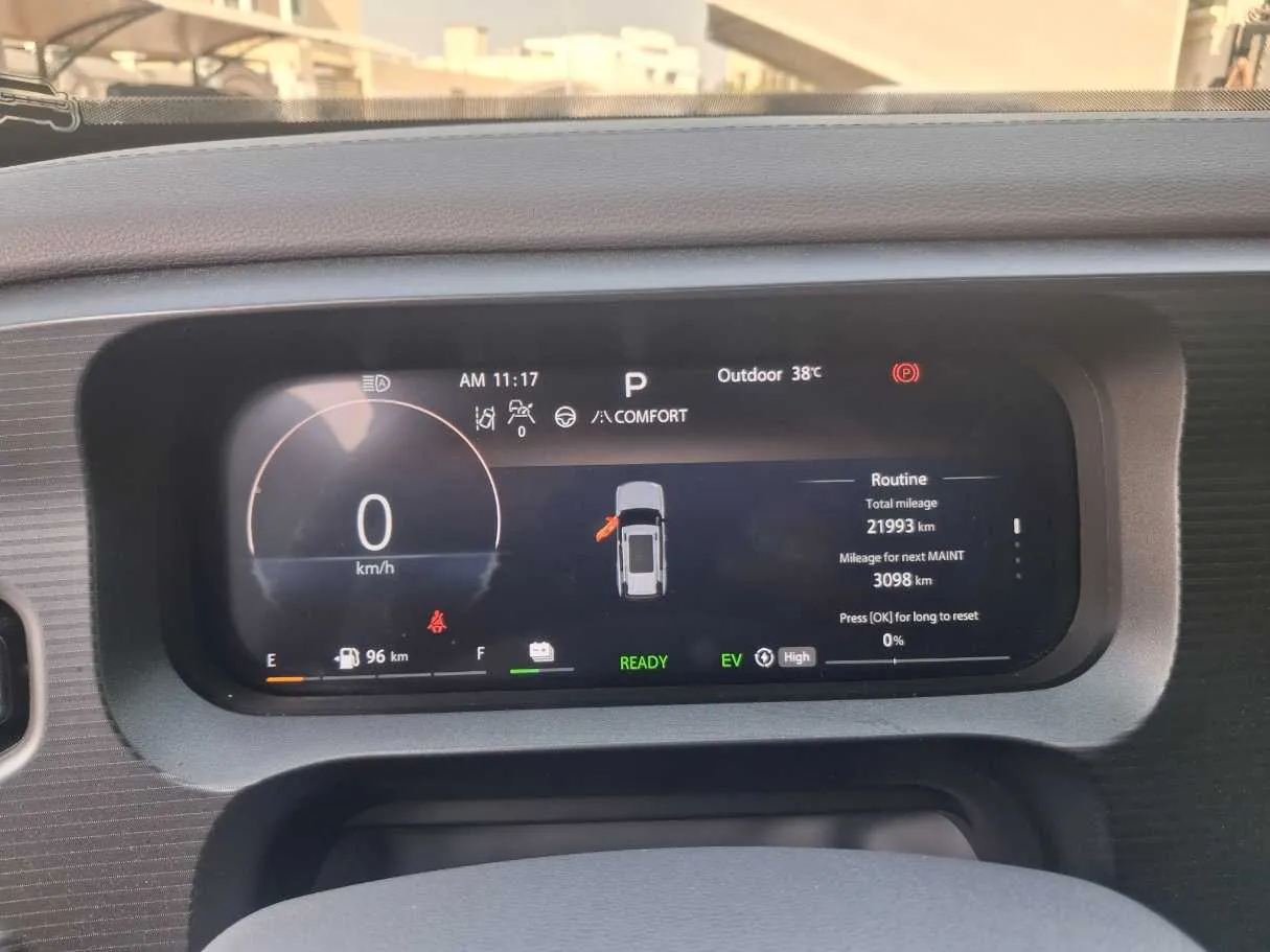 Car image 19