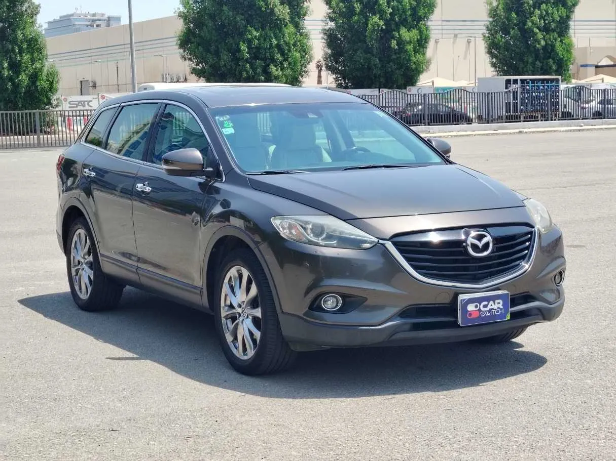 Car image 3