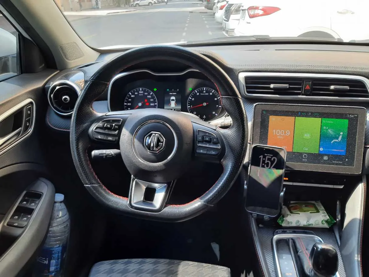 Car image 17
