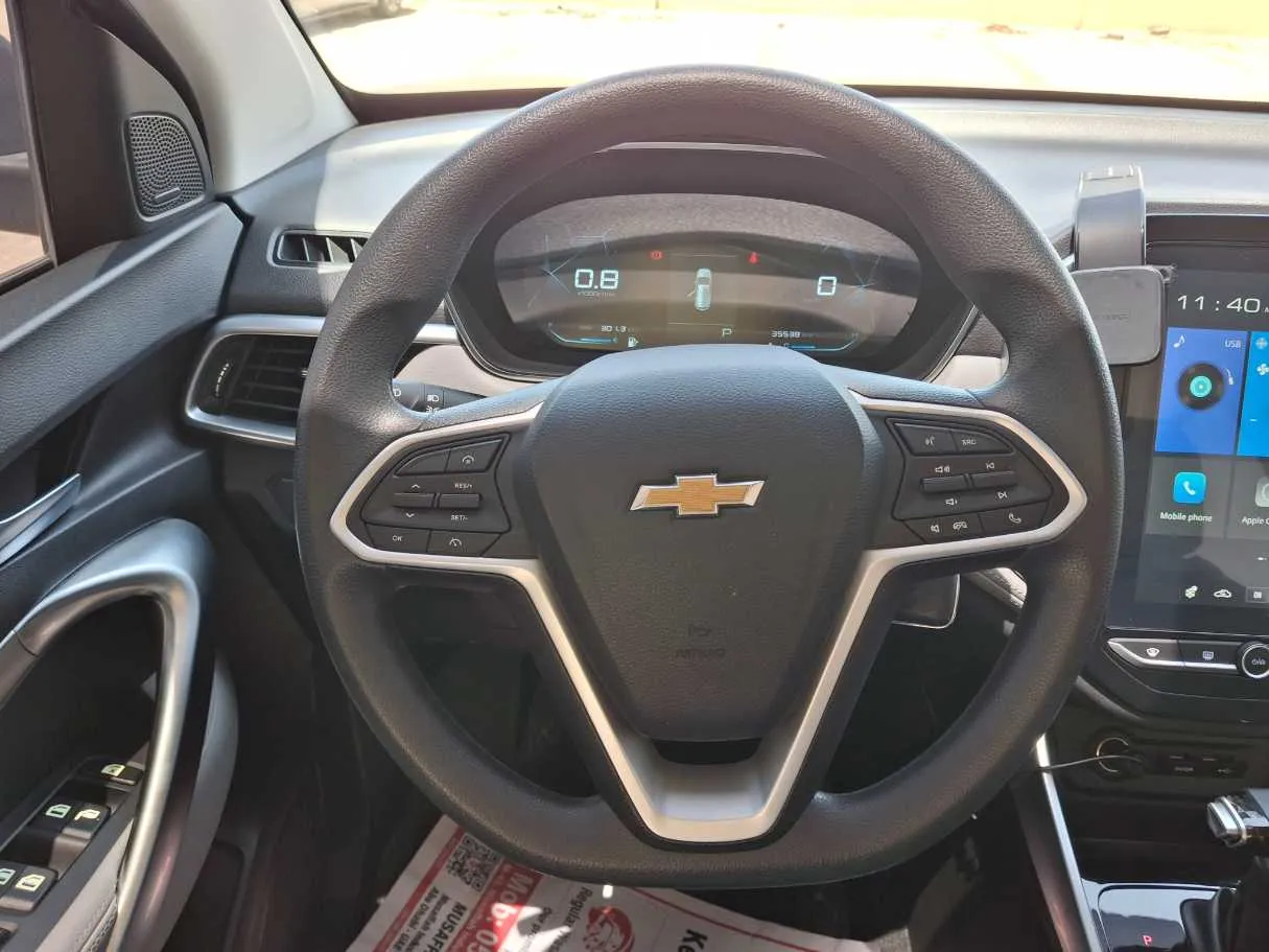 Car image 16