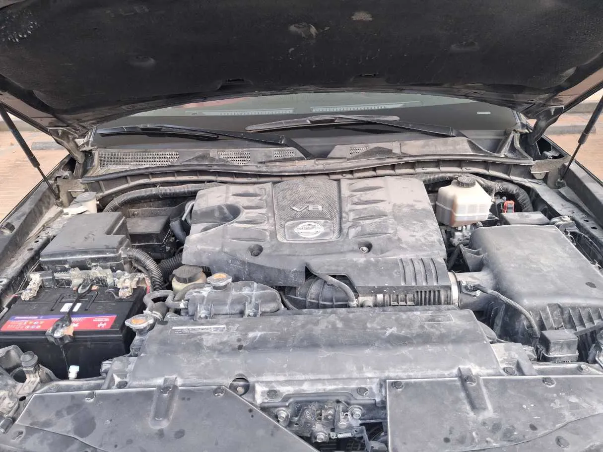 Car image 19
