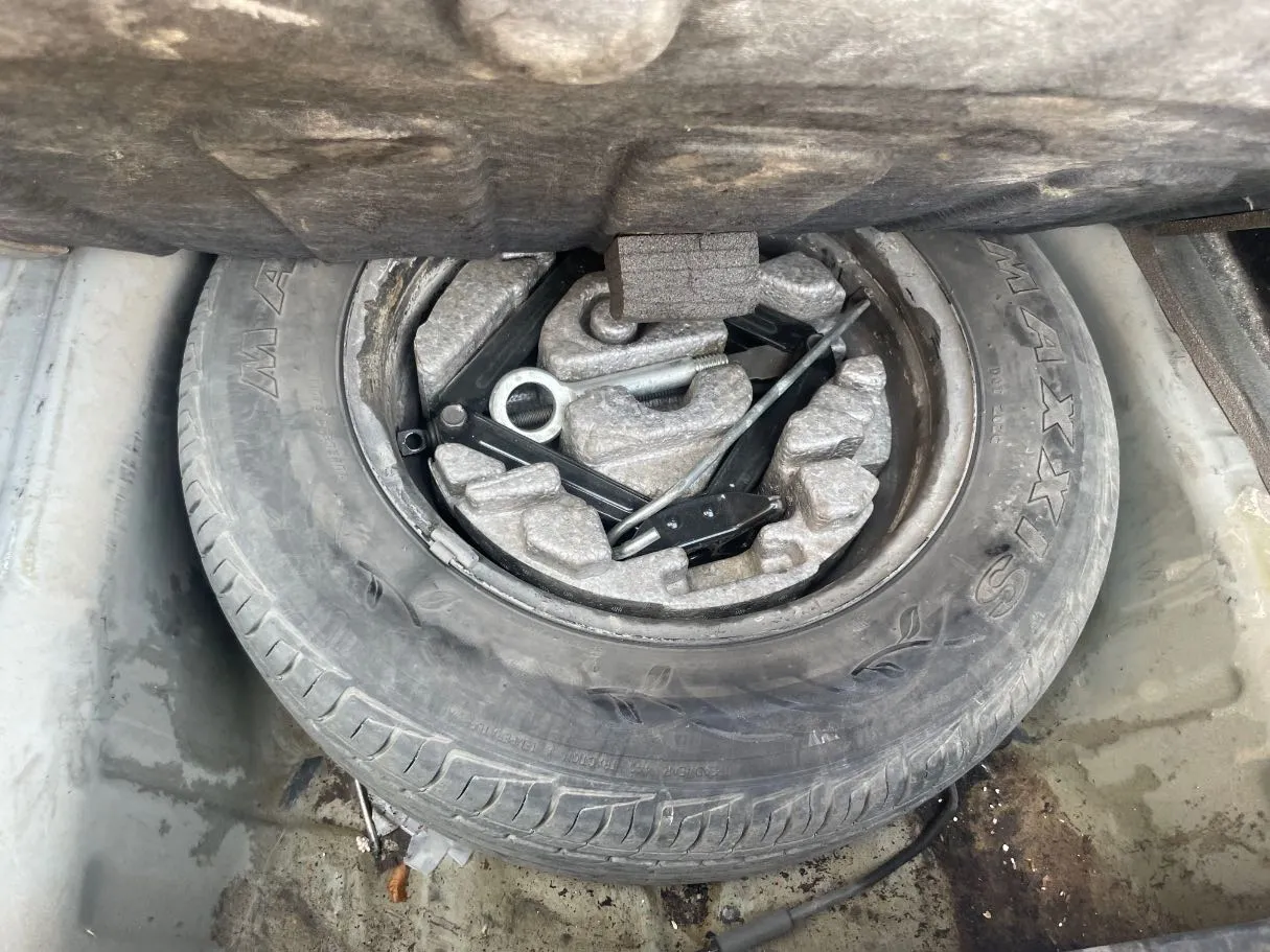 Car image 22