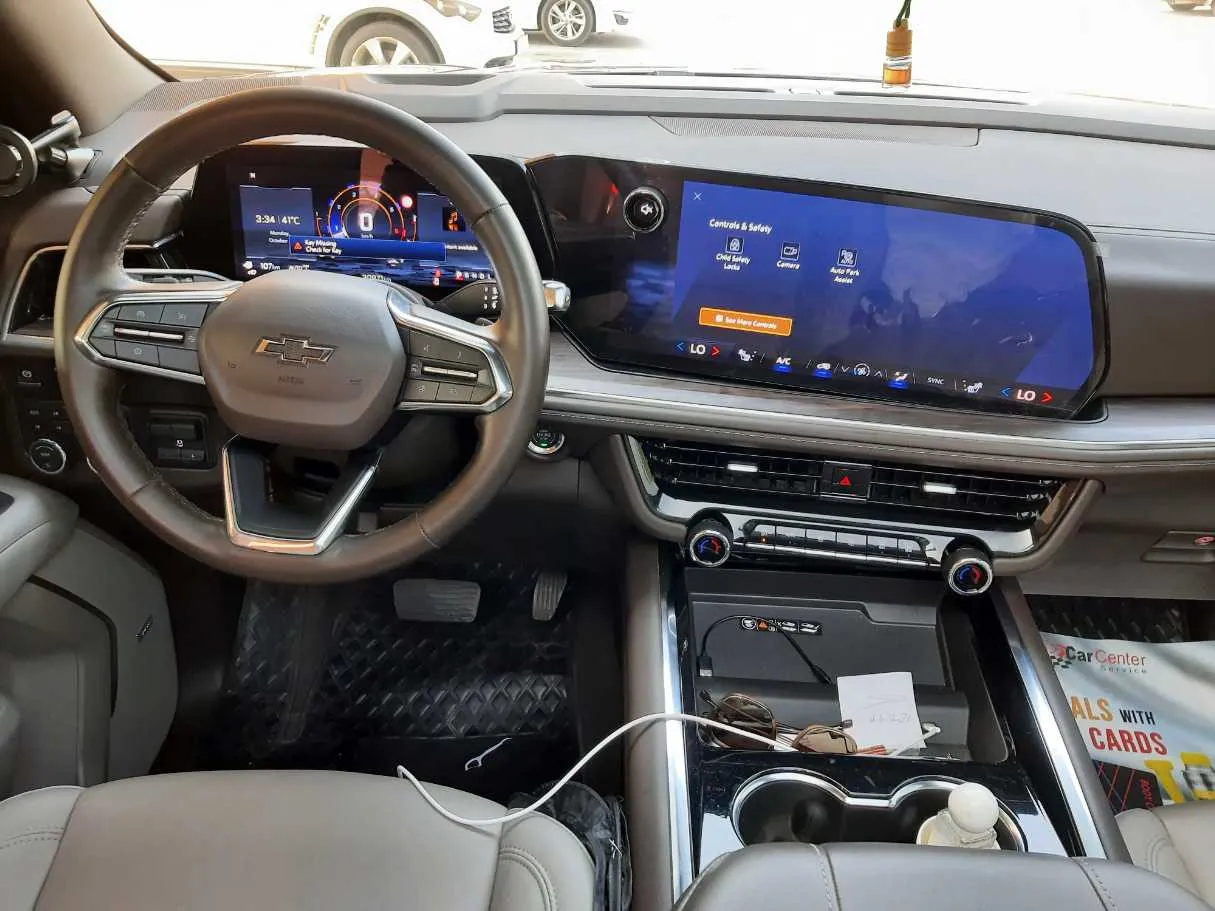 Car image 16