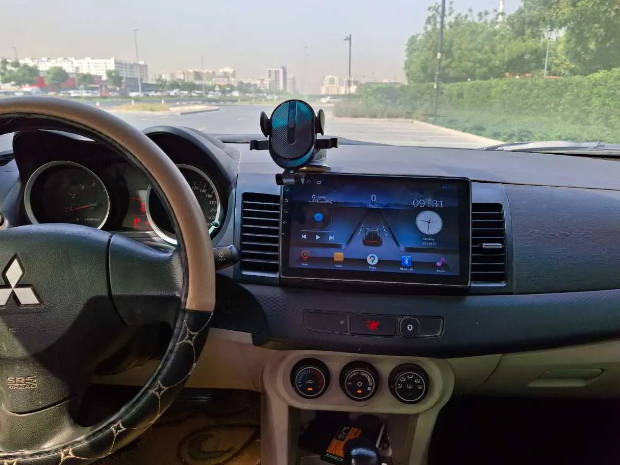 Car image 16