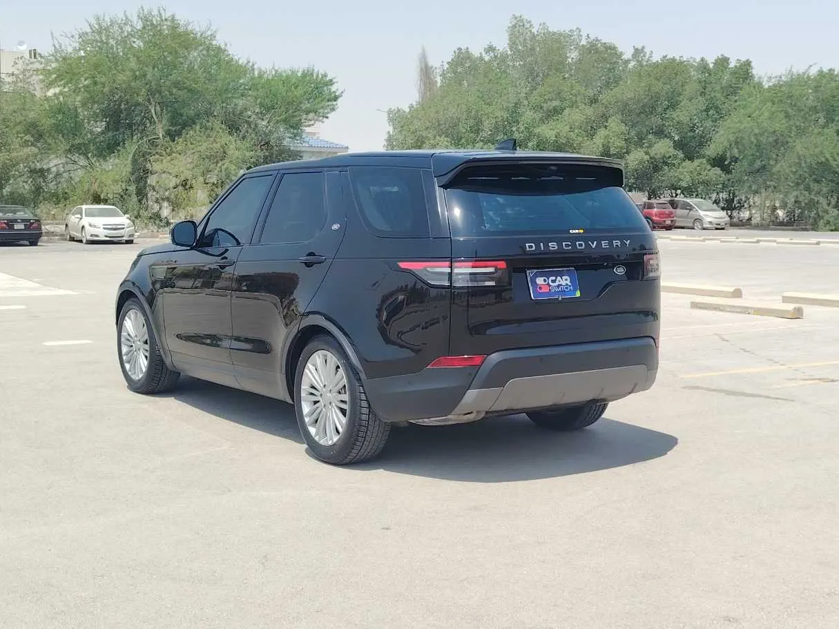 Car image 7