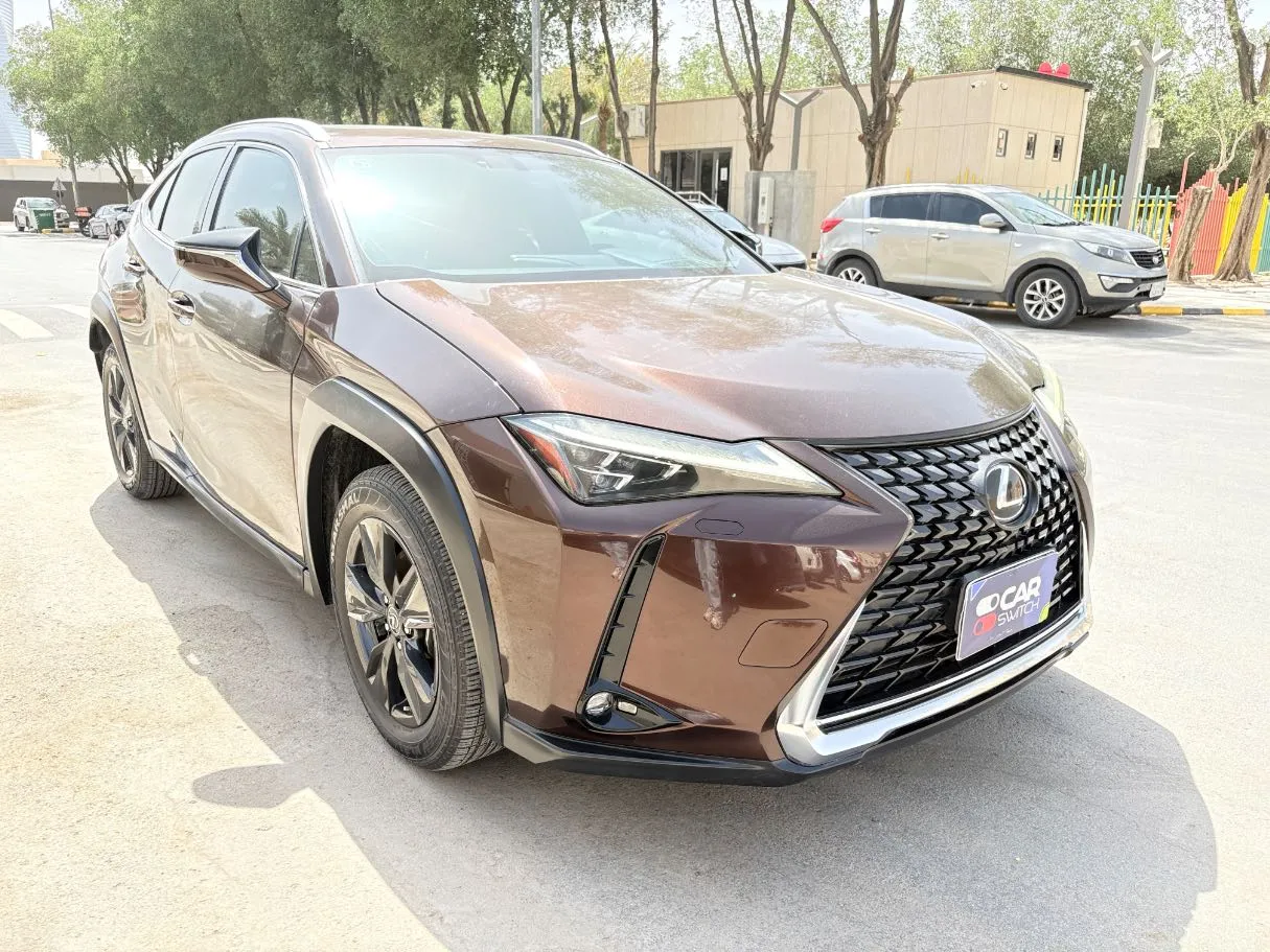 Car image 3
