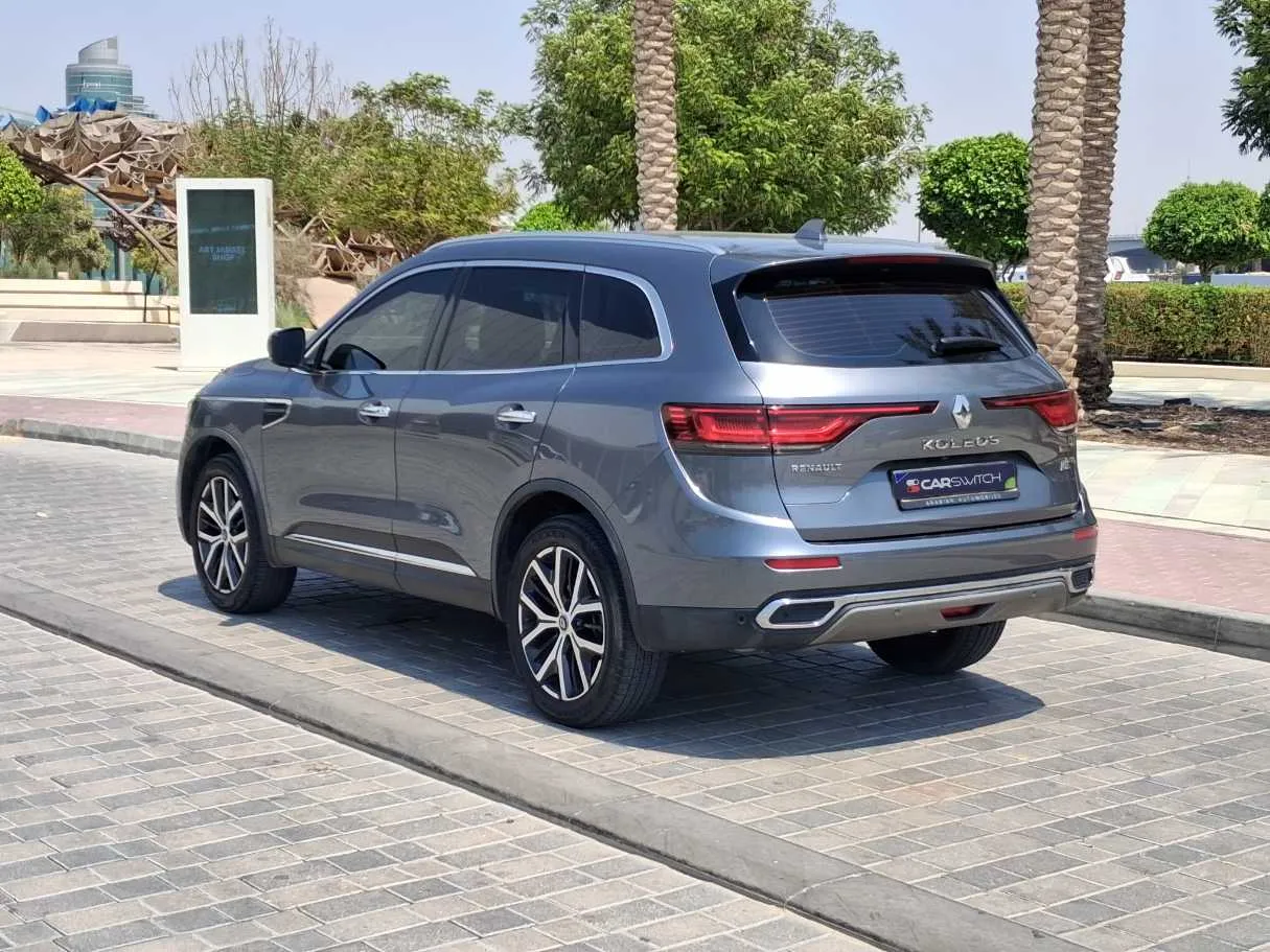 Car image 7