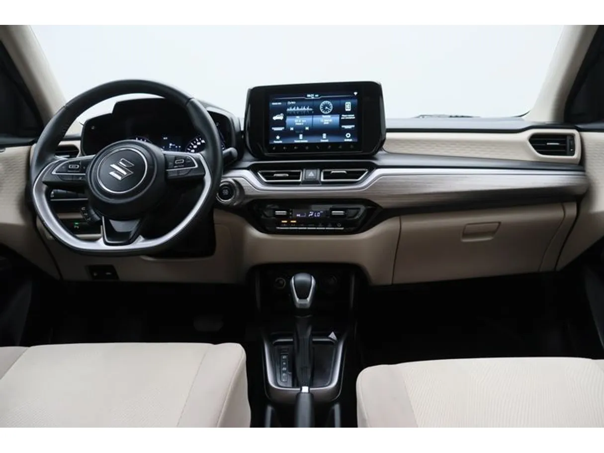 Car image 14