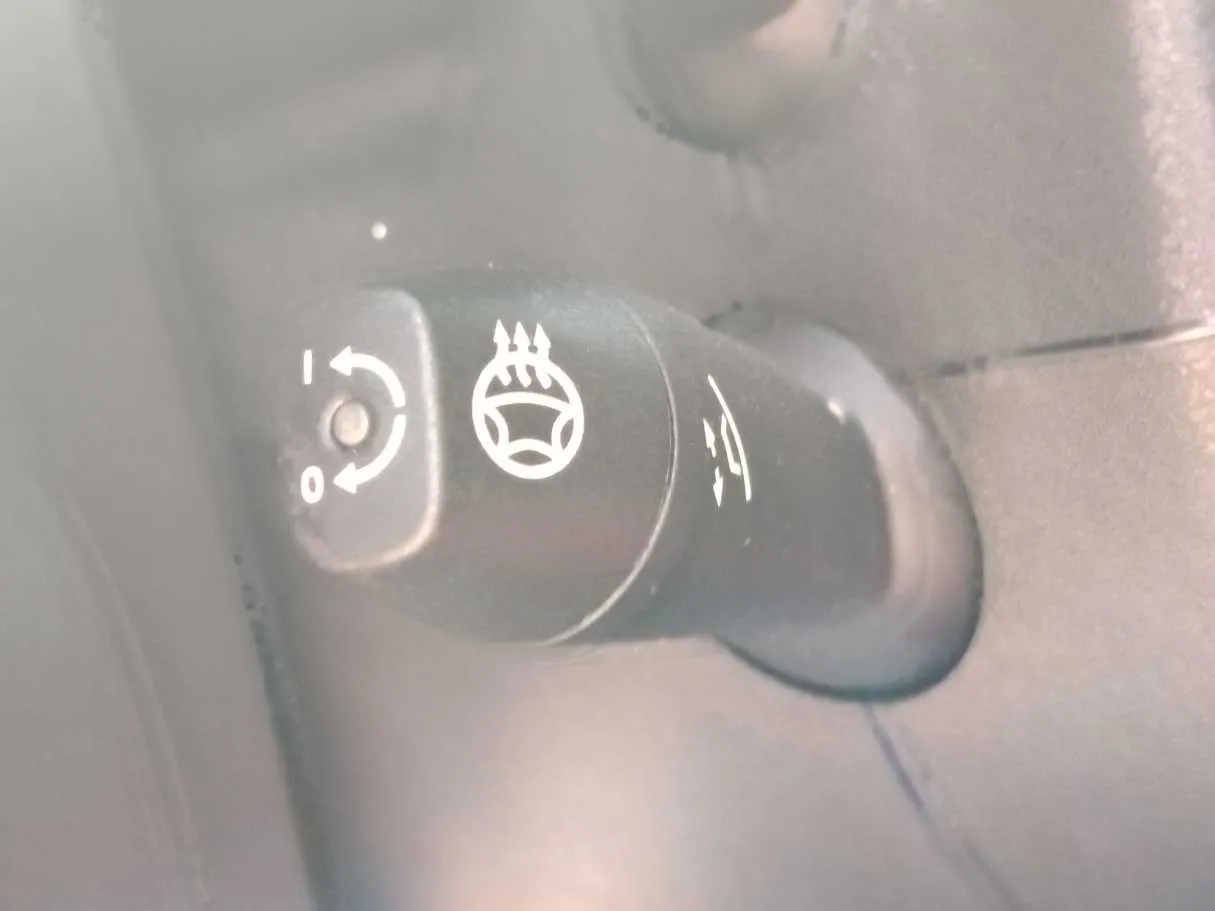 Car image 29